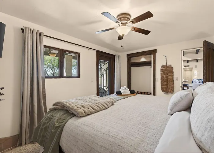 Desert Resort: Pool, Hot Tub, Golf Holiday home Cave Creek