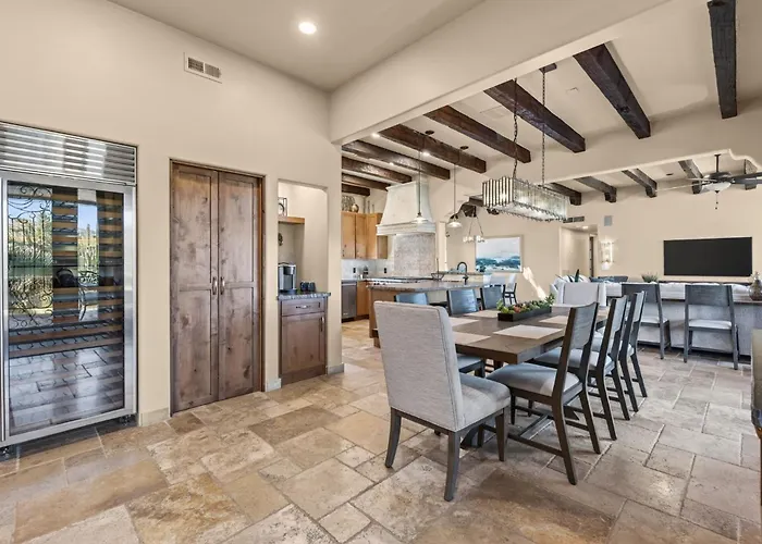 Desert Resort: Pool, Hot Tub, Golf * Cave Creek