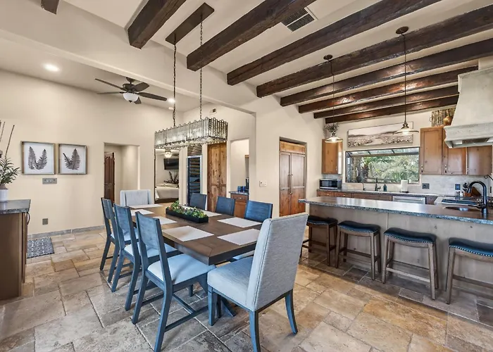Desert Resort: Pool, Hot Tub, Golf Holiday home Cave Creek