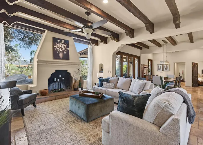 Desert Resort: Pool, Hot Tub, Golf Cave Creek